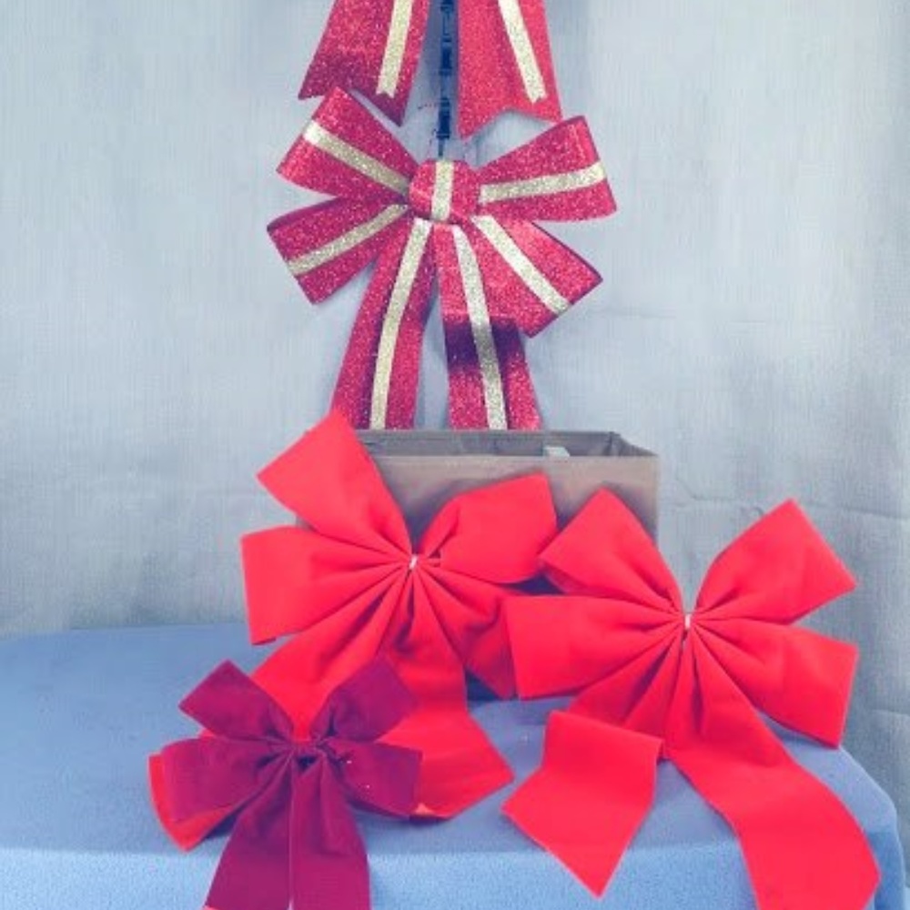 BOWS!  BOWS!  BOWS!